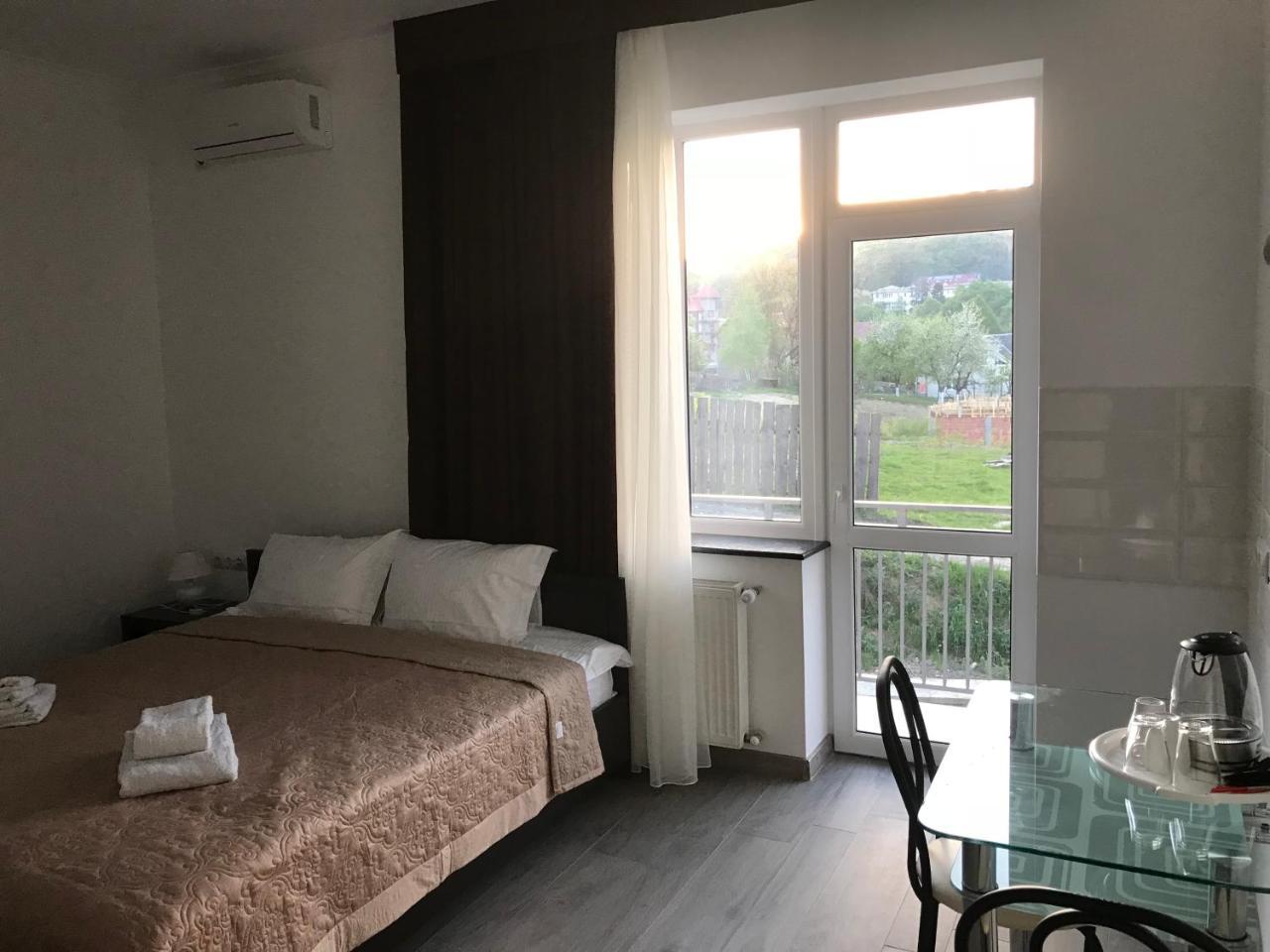Neopolis Hotel Polyana  Eksteriør billede