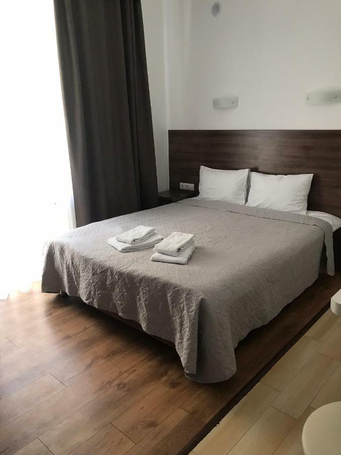 Neopolis Hotel Polyana  Eksteriør billede