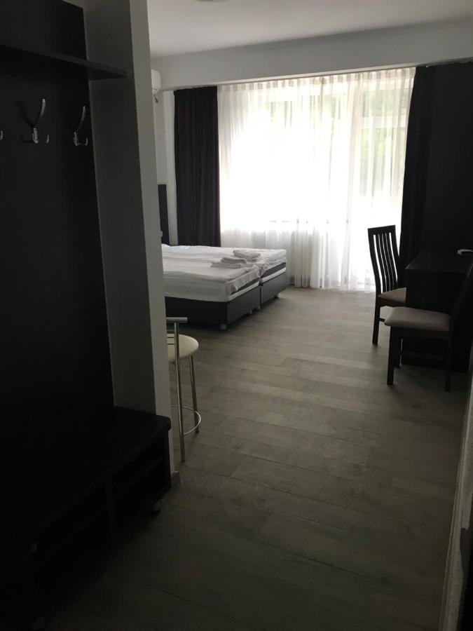 Neopolis Hotel Polyana  Eksteriør billede